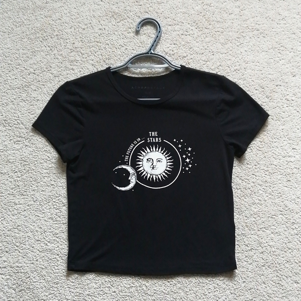 Aéropostale Black Graphic Crop Top